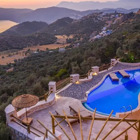 Sleeps 6 With Pool And Air Con Villa *